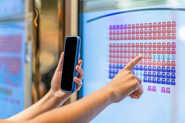 Quels sont les avantages de l'utilisation des QR codes dans le marketing digital pour une entreprise de restauration rapide?